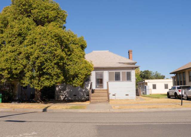 Property at 137 S Murdock Ave, Willows, CA 95988, 3 beds, 2 baths