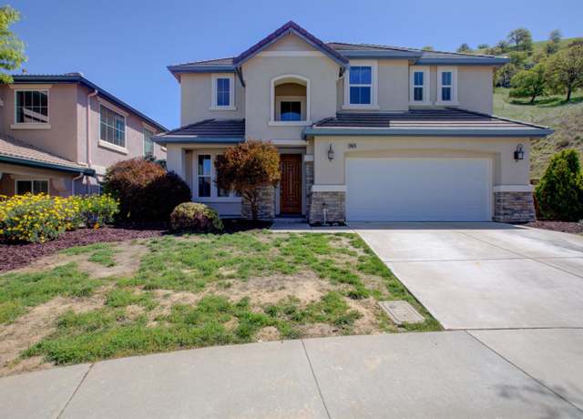 Property at 20676 Golf Canyon Ct, Patterson, CA 95363, 4 beds, 2.5 baths