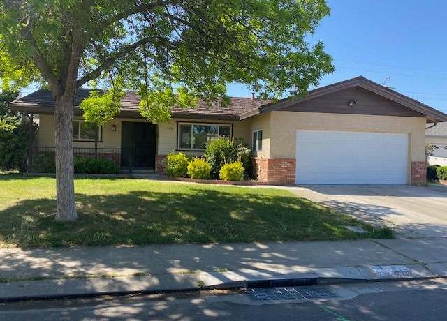 Property at 1608 Golden Gate Dr, Modesto, CA 95350, 3 beds, 2 baths