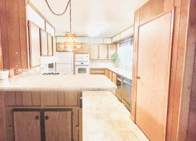 Property at 6203 Freedom Ln, Citrus Heights, CA 95621, 3 beds, 2 baths