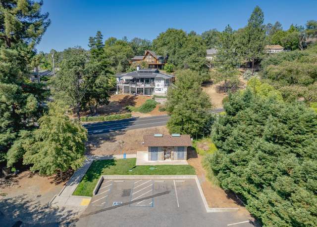 Property at 24009 Green Valley Rd, Auburn, CA 95602, 5 beds, 2 baths