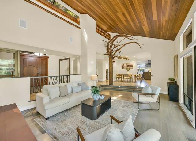 Property at 5208 Smokewood Ct, Fair Oaks, CA 95628, 4 beds, 2.5 baths