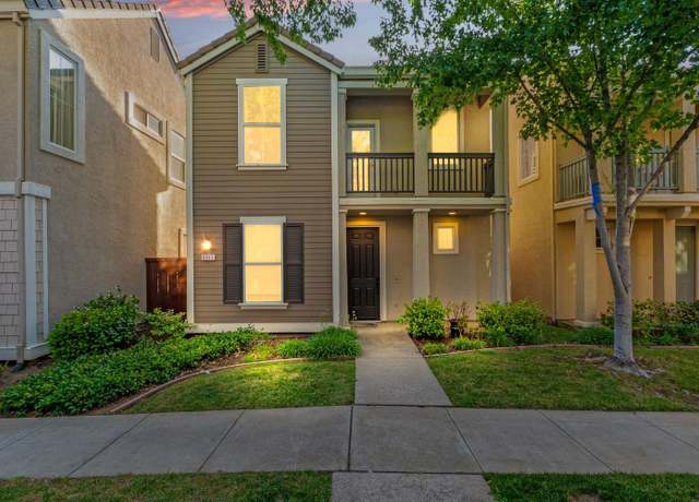 Property at 8843 Wheelton Rd, Elk Grove, CA 95624, 3 beds, 2.5 baths