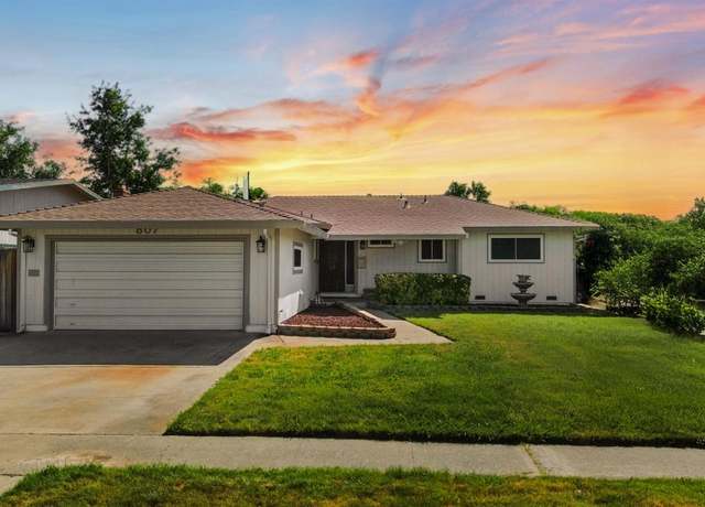 Property at 807 Oak Ridge Dr, Roseville, CA 95661, 4 beds, 2 baths