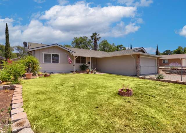 Property at 146 Santana Dr, Vacaville, CA 95687, 4 beds, 2 baths