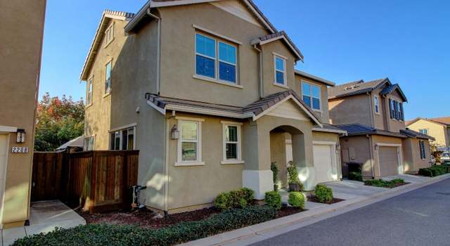 Photo of 2204 Gallery Dr, Riverbank, CA 95367
