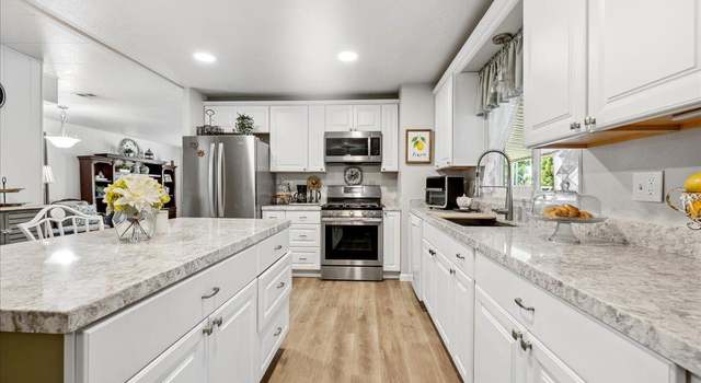Photo of 211 Northlake, Folsom, CA 95630