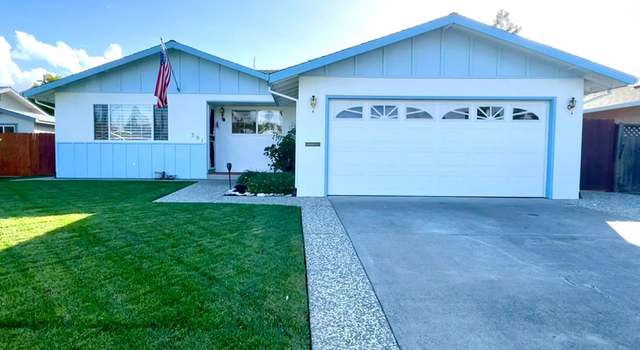 Photo of 391 Chelan Dr, Vacaville, CA 95687