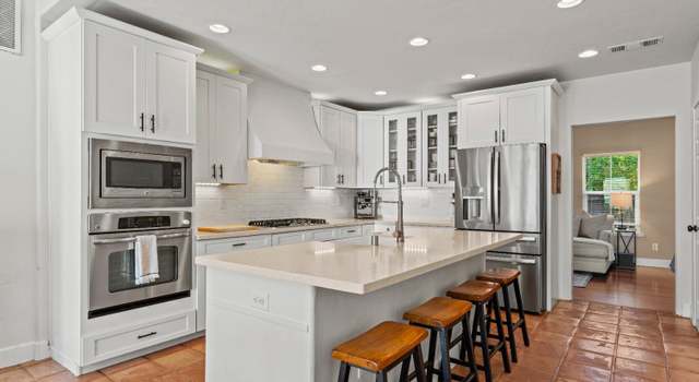 Photo of 866 5th St, Lincoln, CA 95648