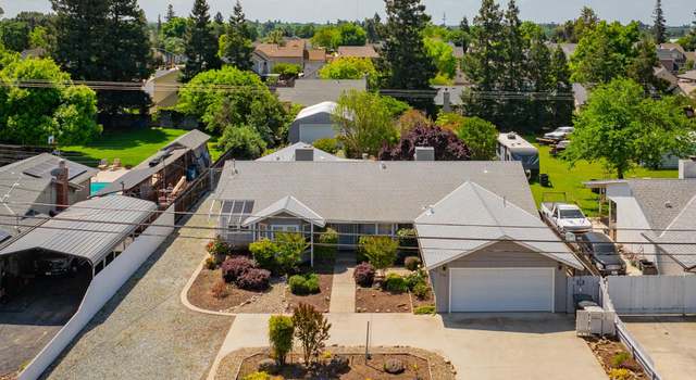 Photo of 13136 Bentley St, Waterford, CA 95386