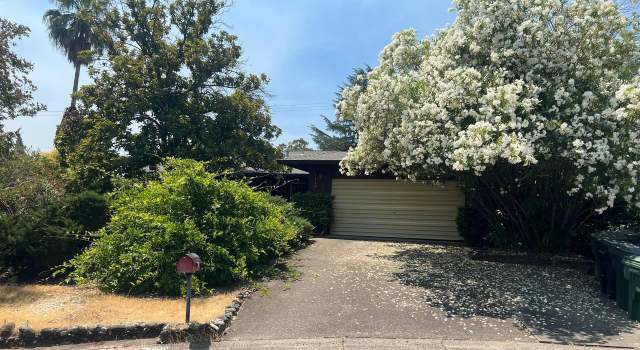 Photo of 7832 Ahl Way, Fair Oaks, CA 95628
