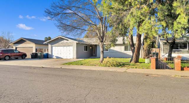 Photo of 2809 Mockingbird Dr, Ceres, CA 95307