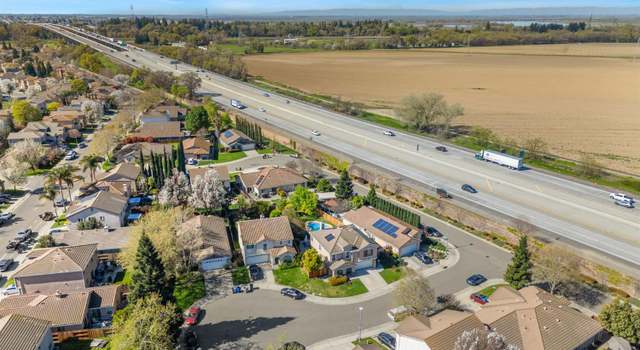Photo of 10 Cool Fountain Ct, Sacramento, CA 95833