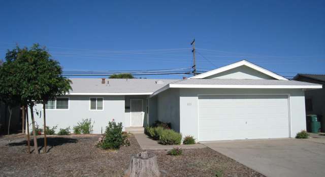 Photo of 633 Skylark Ave, Los Banos, CA 93635
