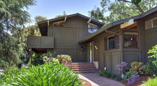 Photo of 909 Saverien Dr, Sacramento, CA 95864