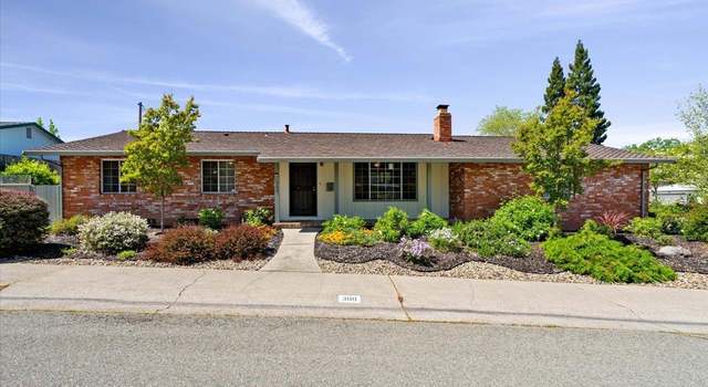 Photo of 300 James Dr, Roseville, CA 95678