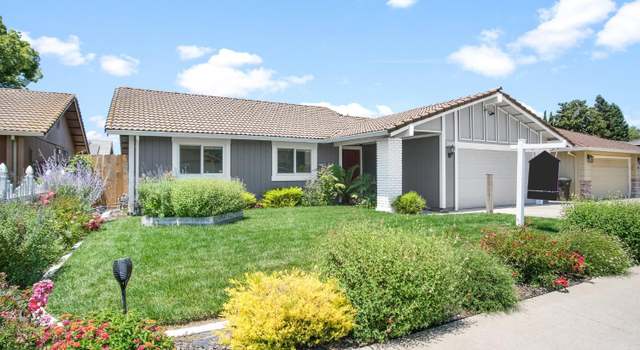 Photo of 860 River Bluff Ct, Oakdale, CA 95361