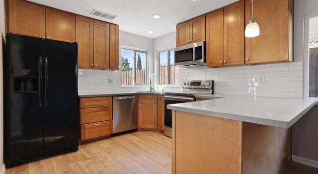 Photo of 306 Mission Park Dr, Stockton, CA 95207