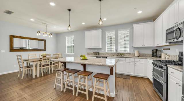 Photo of 2243 Village Green Dr, Roseville, CA 95747