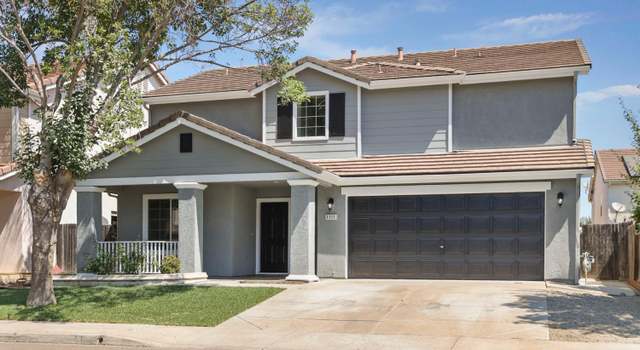 Photo of 1111 S Bullfinch Dr, Patterson, CA 95363