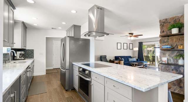 Photo of 1136 Hampton Rd, Sacramento, CA 95864