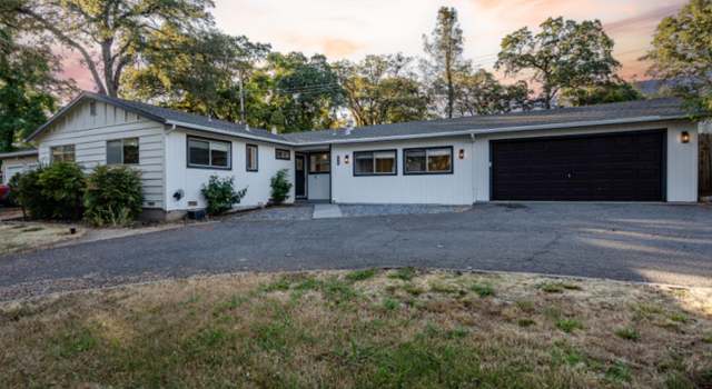 Photo of 275 Carriage Ln, Auburn, CA 95603