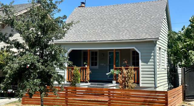 Photo of 2711 V St, Sacramento, CA 95818