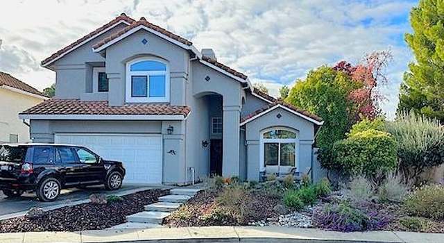 Photo of 131 Nighthawk Ct, Vacaville, CA 95688