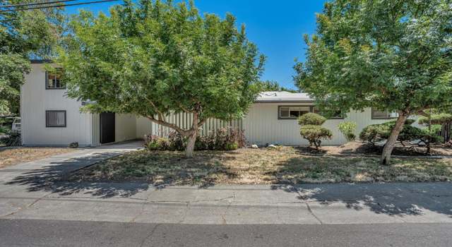 Photo of 916 B St, Davis, CA 95616