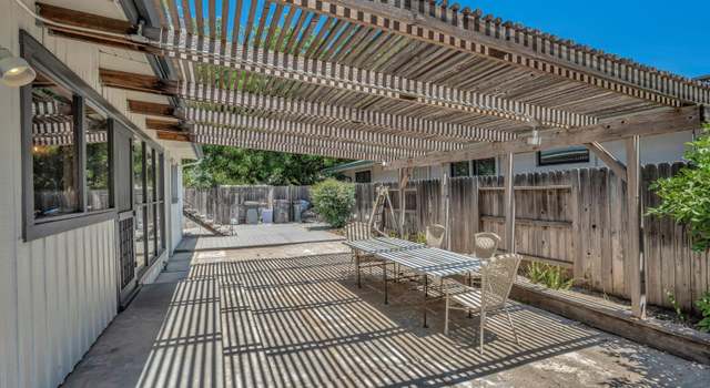 Photo of 916 B St, Davis, CA 95616