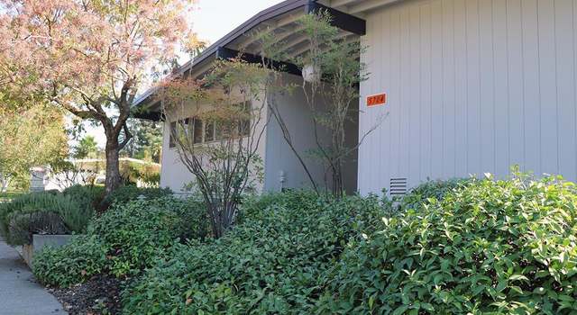 Photo of 5704 Classic Pl, Carmichael, CA 95608