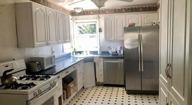 Photo of 1960 Bristol Dr, Stockton, CA 95204