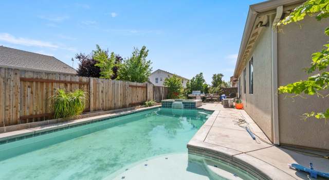 Photo of 1624 Chateau Dr, Olivehurst, CA 95961