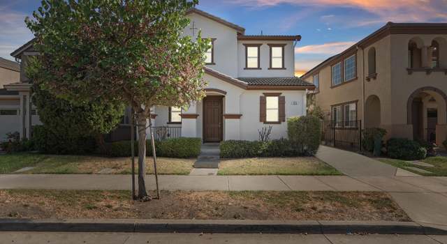 Photo of 322 Crescent Moon Dr, Lathrop, CA 95330