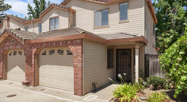 Photo of 2250 Scarborough Dr #32, Lodi, CA 95240