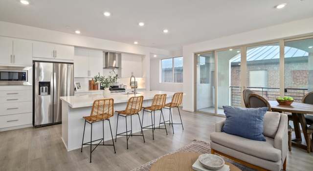 Photo of 451 Tailoff Ln #202, Sacramento, CA 95818