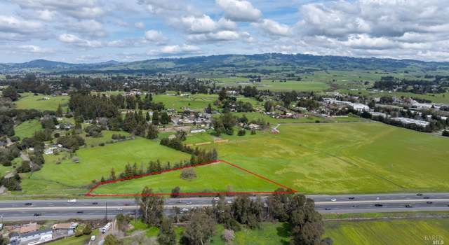Photo of 100 Orchard Ln, Petaluma, CA 94952