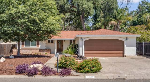 Photo of 6837 Lincoln Oaks Dr, Fair Oaks, CA 95628