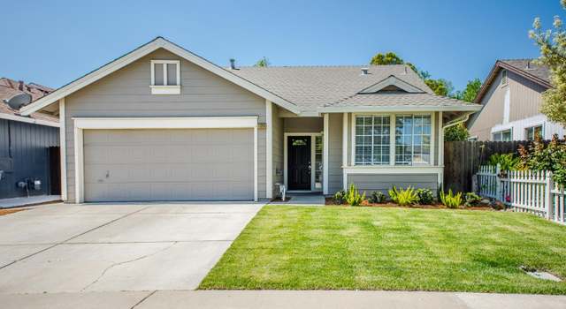 Photo of 1120 Sun Valley Dr, Woodland, CA 95776