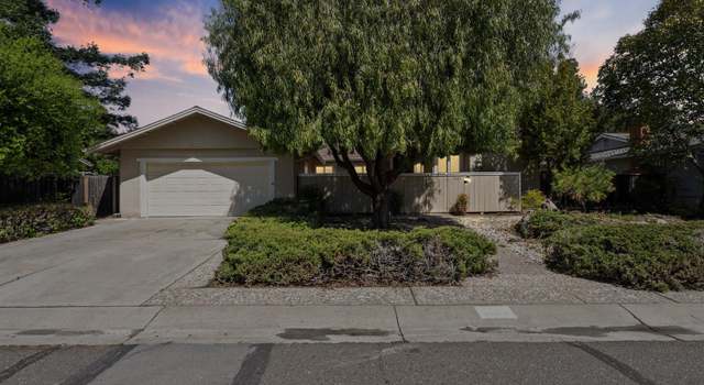 Photo of 1365 Bright Oaks Ct, Los Altos, CA 94024