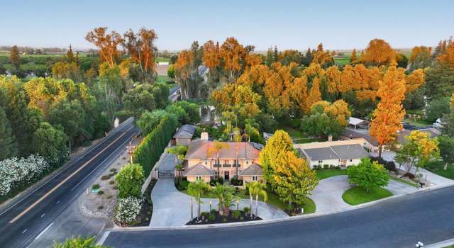 Photo of 39990 Kings River Dr, Kingsburg, CA 93631