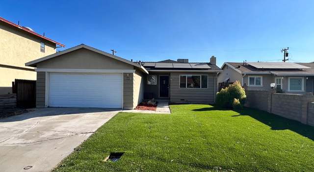 Photo of 473 W Kavanagh Ave, Tracy, CA 95376