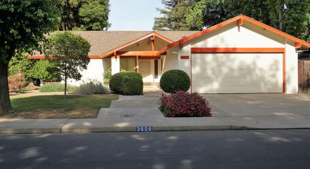 Photo of 3608 Colonial Dr, Modesto, CA 95356