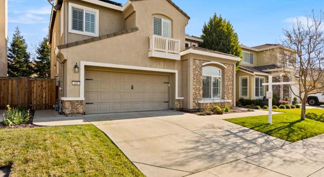Photo of 305 Dinis Cottage Ln, Lincoln, CA 95648