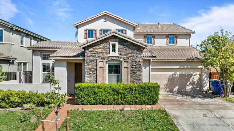 Photo of 1351 Snake Creek Dr Patterson, CA 95363