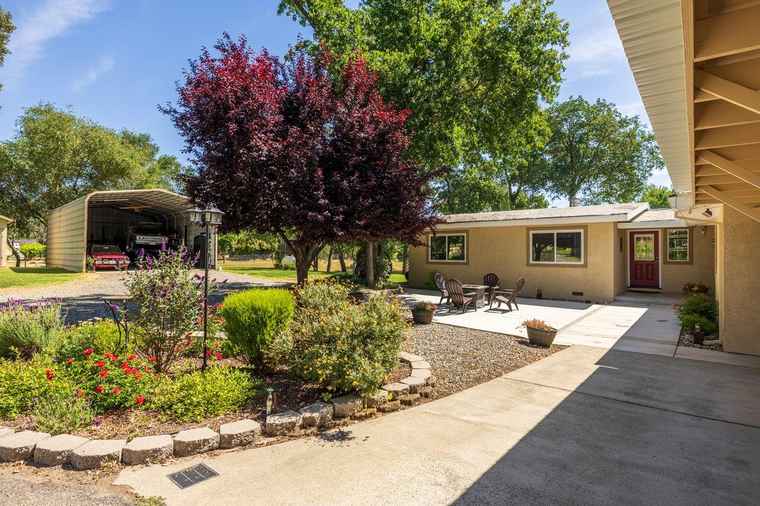 Photo of 4325 Dias Ln Loomis, CA 95650