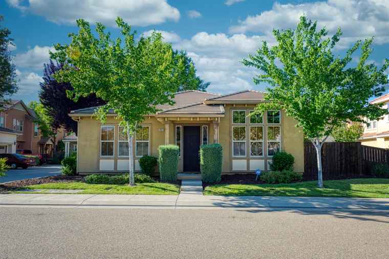 Photo of 9337 Vintner Cir Patterson, CA 95363