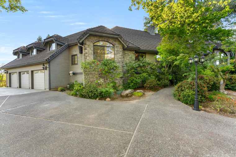 Photo of 5835 5835 Valle Vista Ct Granite Bay, CA 95746