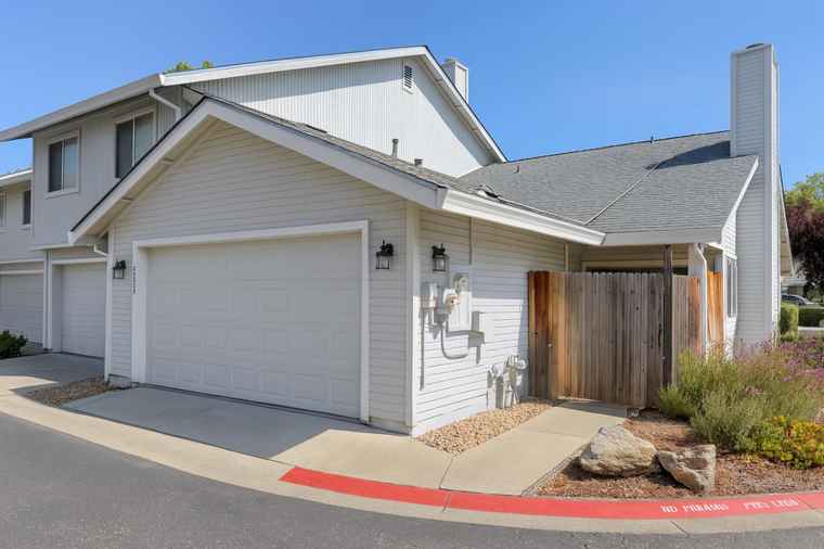 Photo of 541 Samuel Way Sacramento, CA 95838