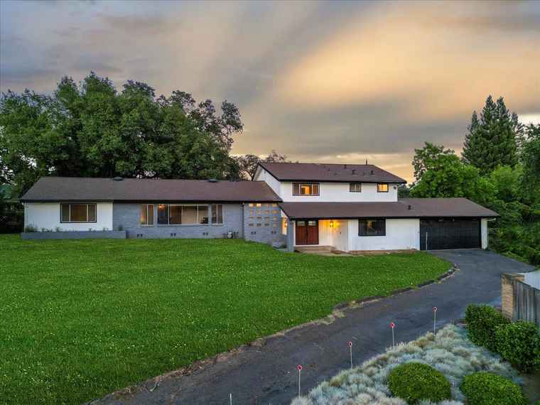 Photo of 4814 Hardison Ct Fair Oaks, CA 95628